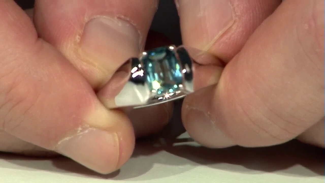 Video Gouden ring met een Cobaltblauwe Luc Yen spinel (AMAYANI)