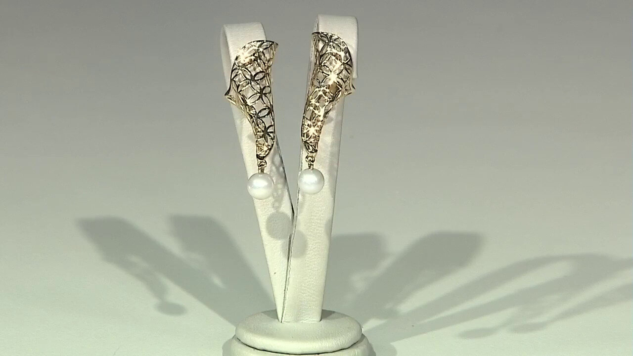 Video Boucles d'oreilles en or et Perle blanche de culture d'eau douce (Ornaments by de Melo)