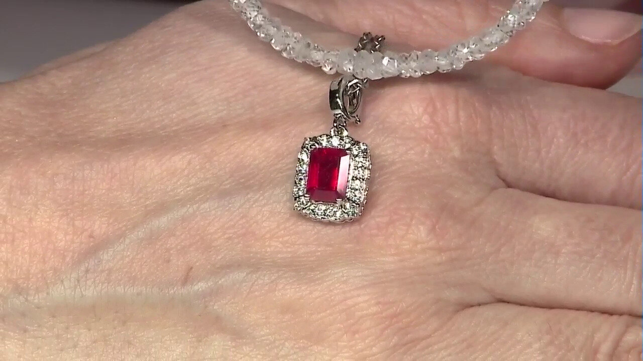Video Bemainty Ruby Silver Pendant