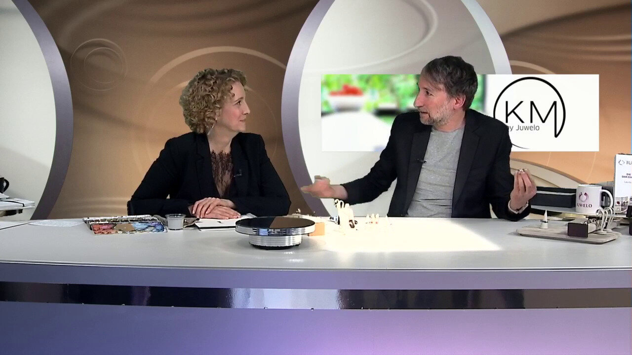 Video Anello in oro con Tanzanite (KM by Juwelo)