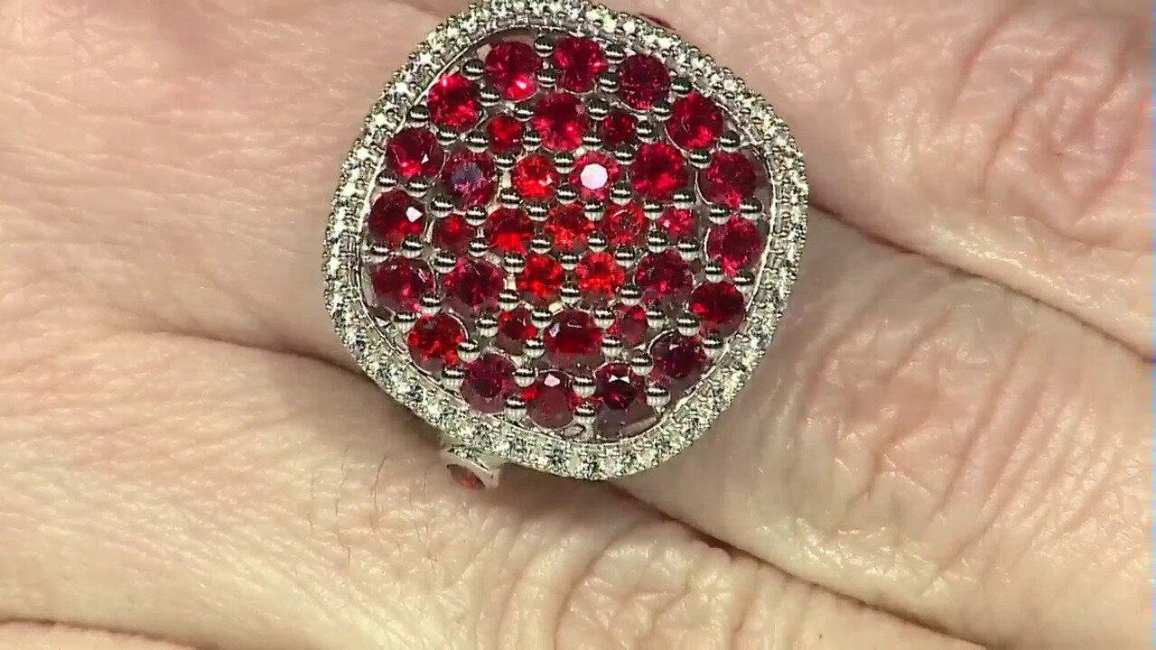 Video Tanzanian Ruby Silver Ring