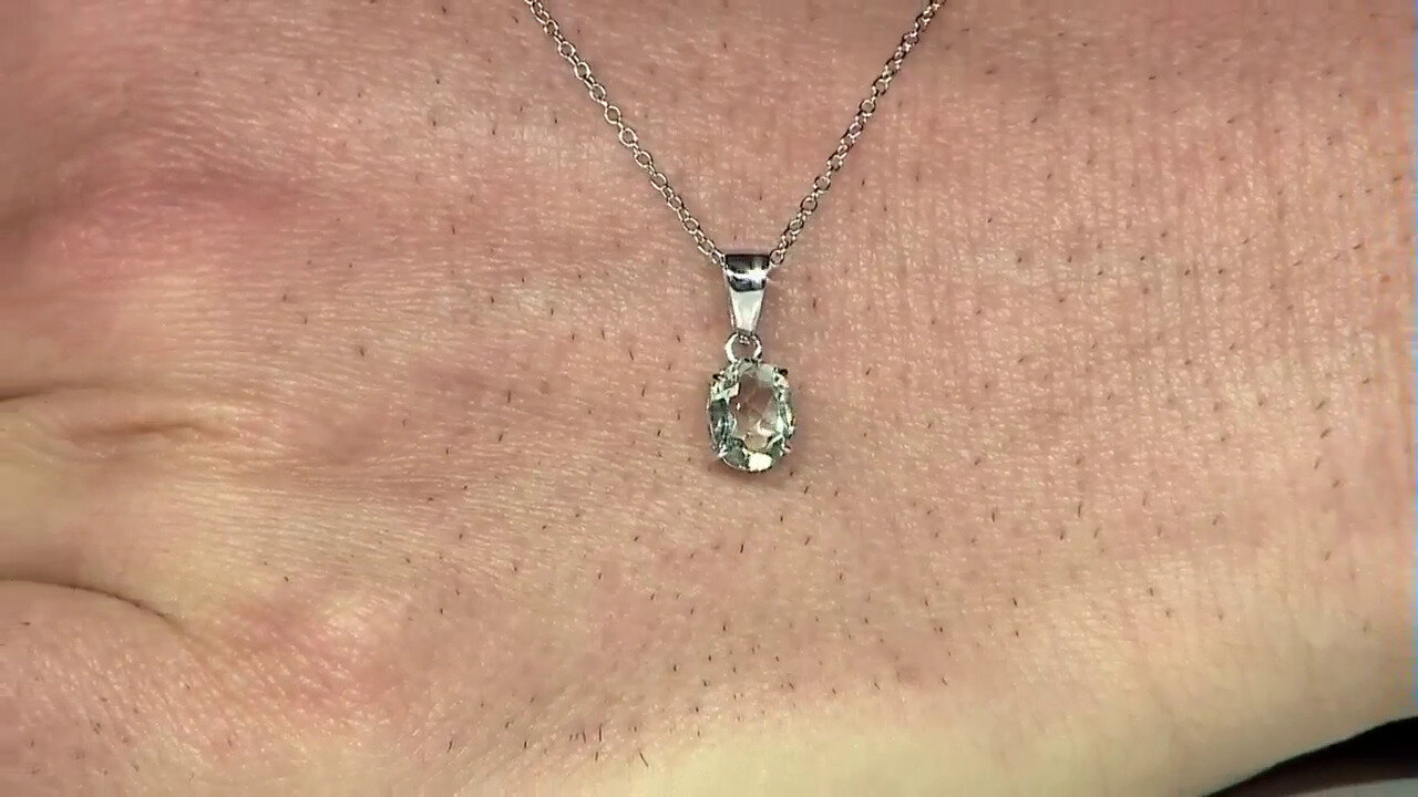 Video Zilveren halsketting met een groene amethist