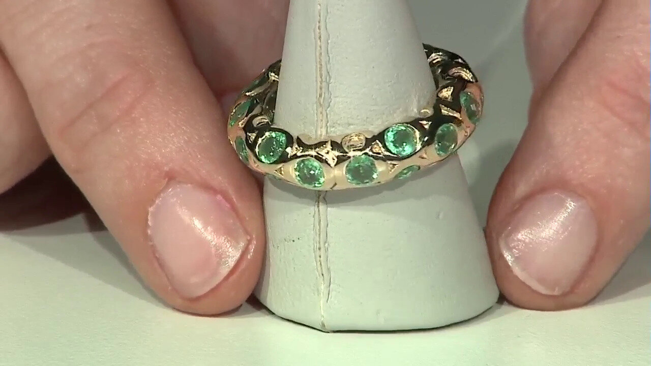 Video 14K Russian Emerald Gold Ring (AMAYANI)