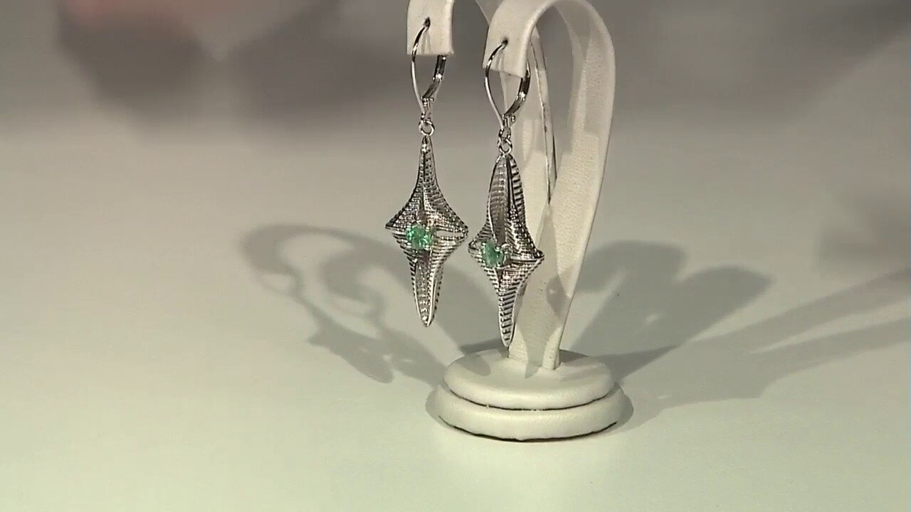 Video Boucles d'oreilles en or et Emeraude de Zambie (Ornaments by de Melo)