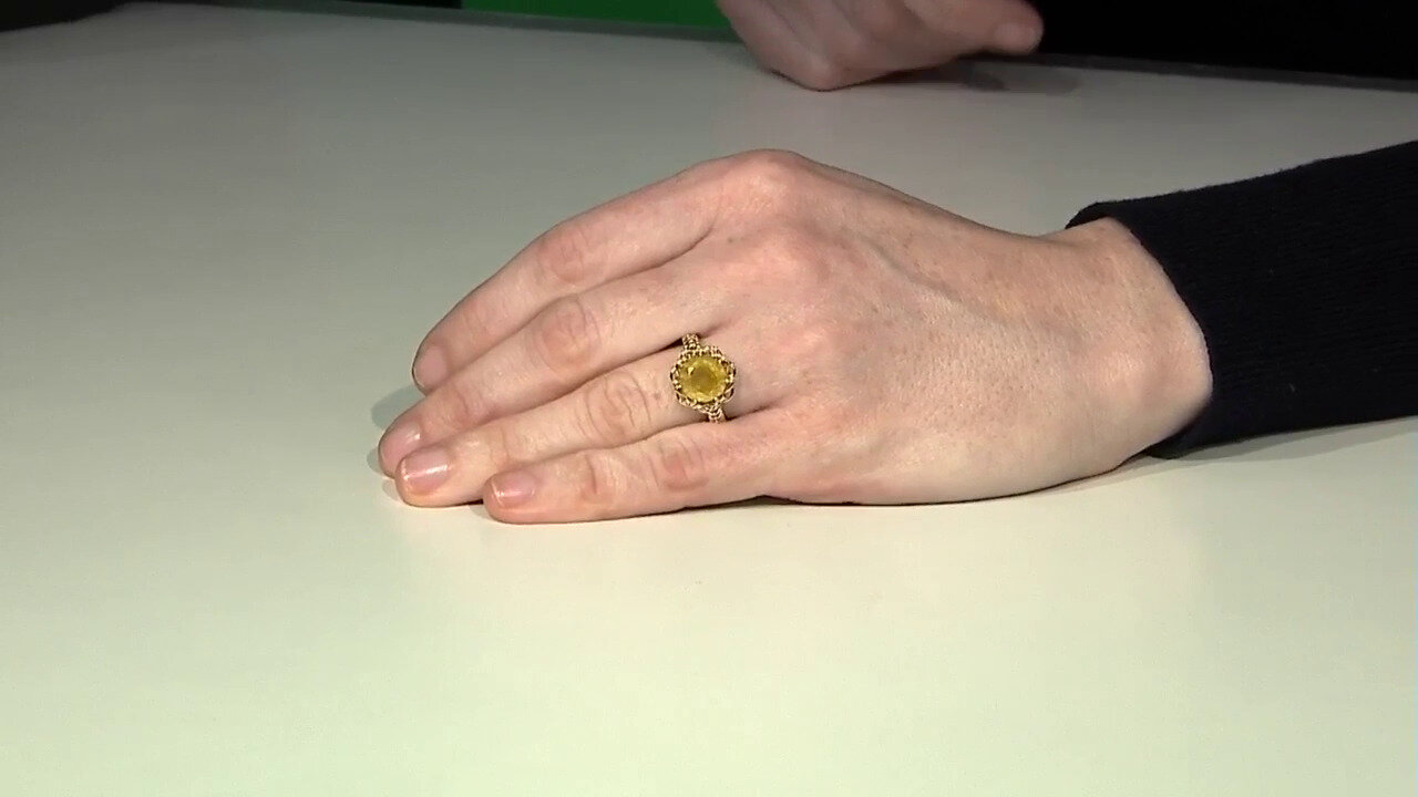 Video Gouden ring met een Gele Madagaskar Saffier (Ornaments by de Melo)