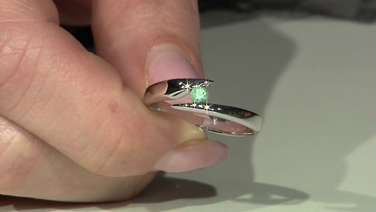 Video Russian Emerald Silver Ring (de Melo)