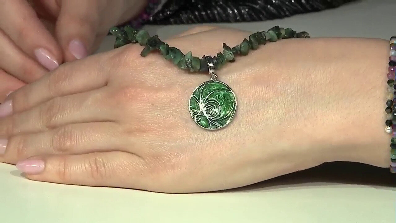 Video Zilveren halsketting met Zambia-smaragdstenen (Riya)