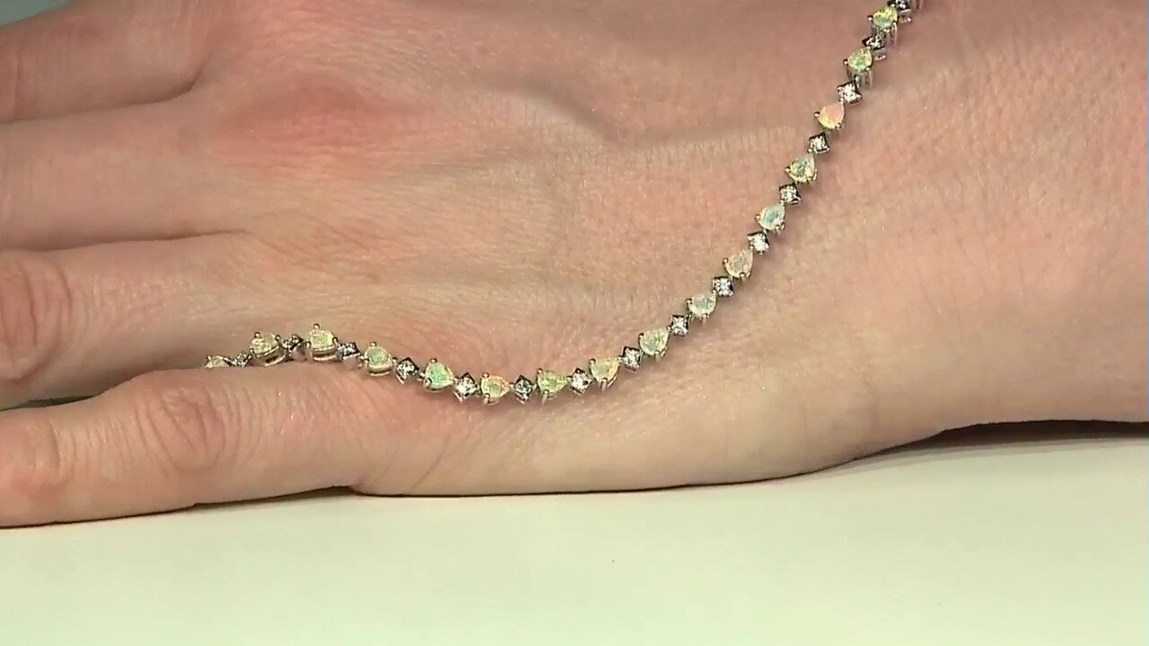 Video Zilveren armband met Welo-opalen