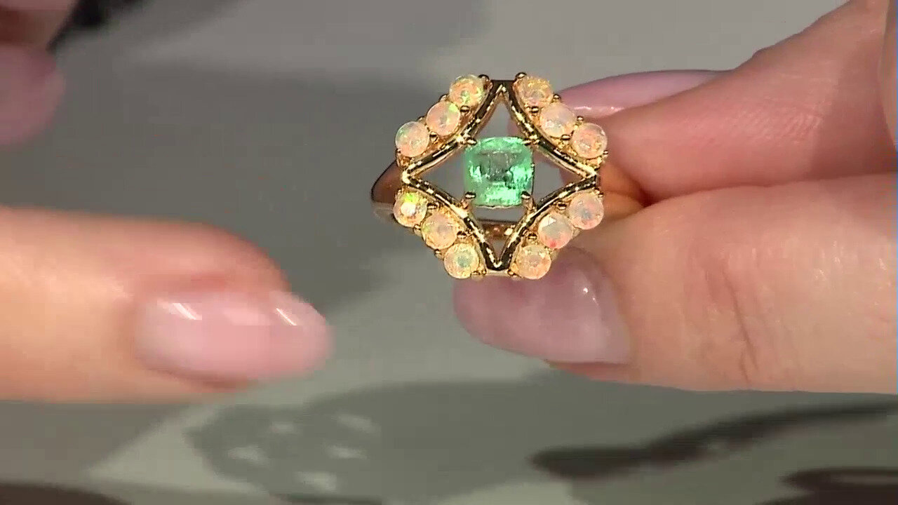 Video Russian Emerald Silver Ring