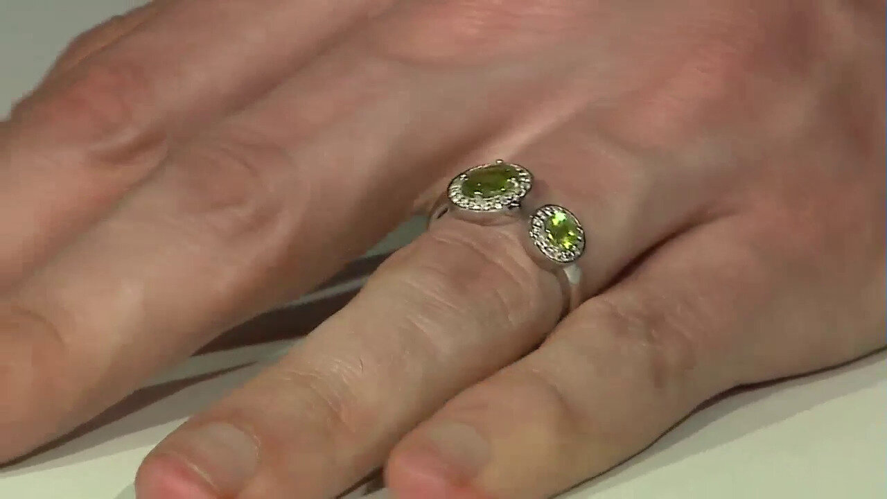 Video Peridot Silver Ring