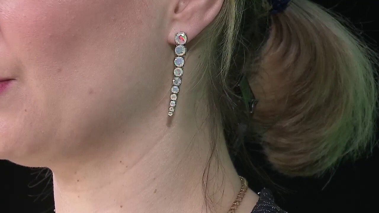 Video Zilveren oorbellen met Welo-opalen (de Melo)
