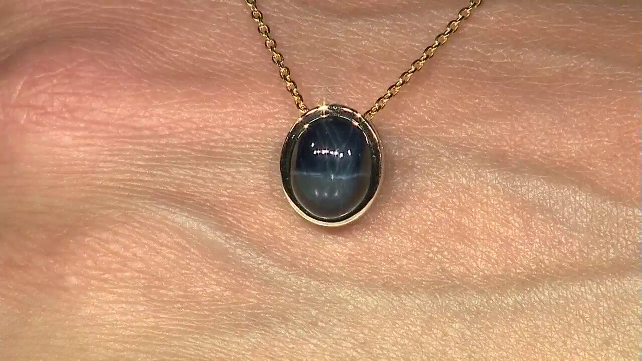 Video Blue Star Sapphire Silver Necklace