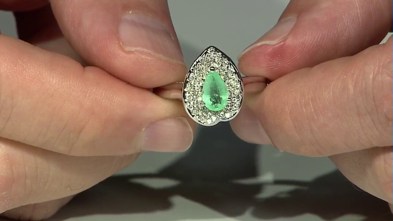 Video Zilveren ring met een Ethiopische smaragd