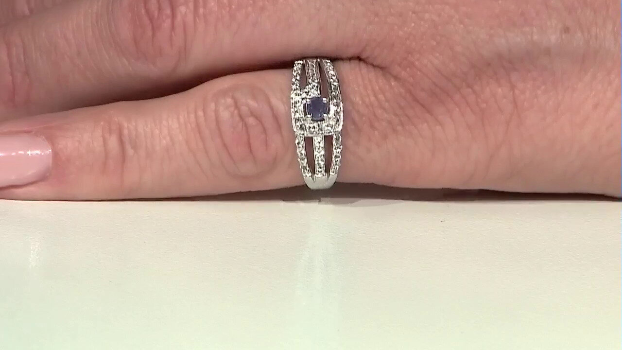 Video Tanzanian Sapphire Silver Ring