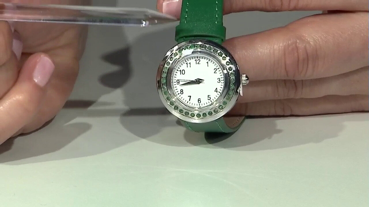 Video Horloge met Braziliaanse smaragden