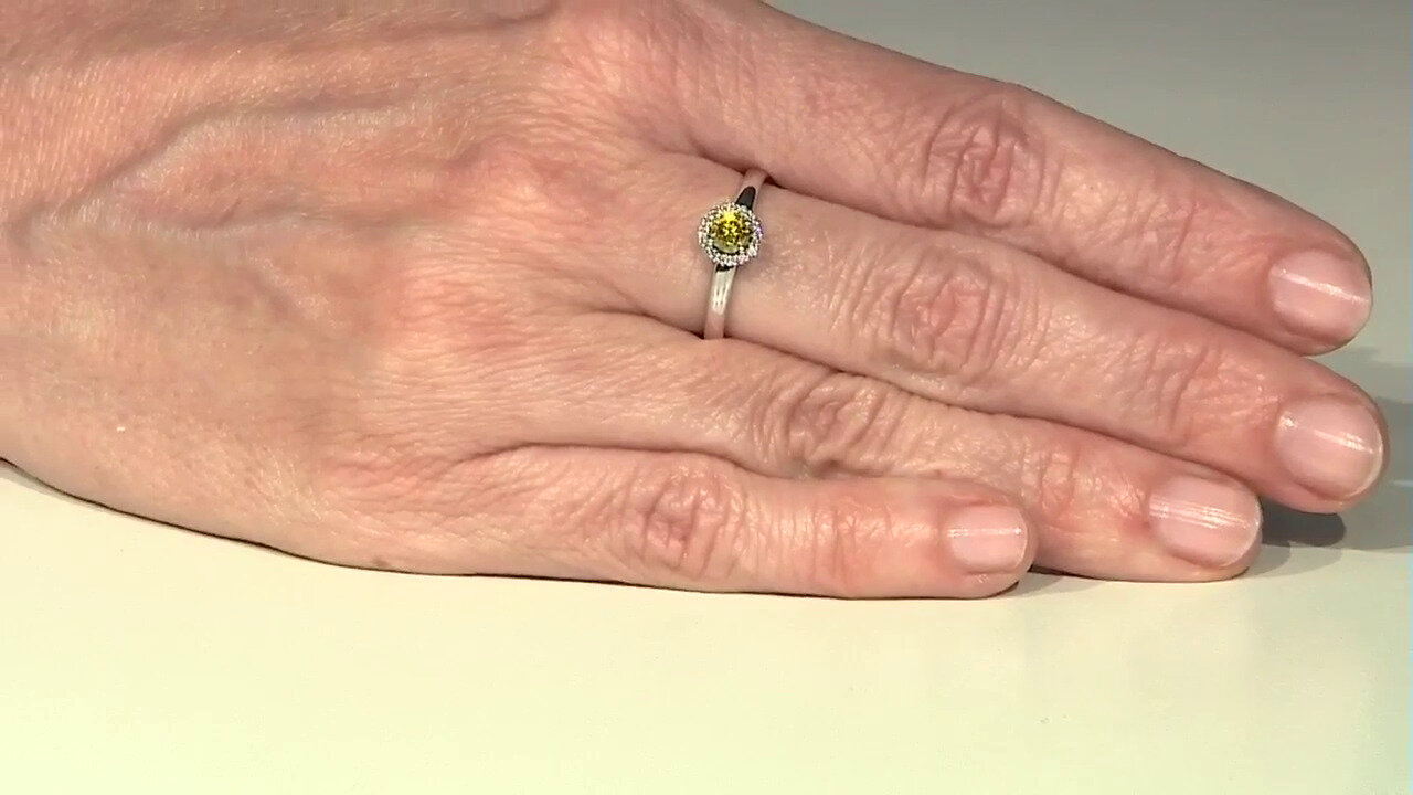Video 9K I1 (Yellow Diamond) Gold Ring
