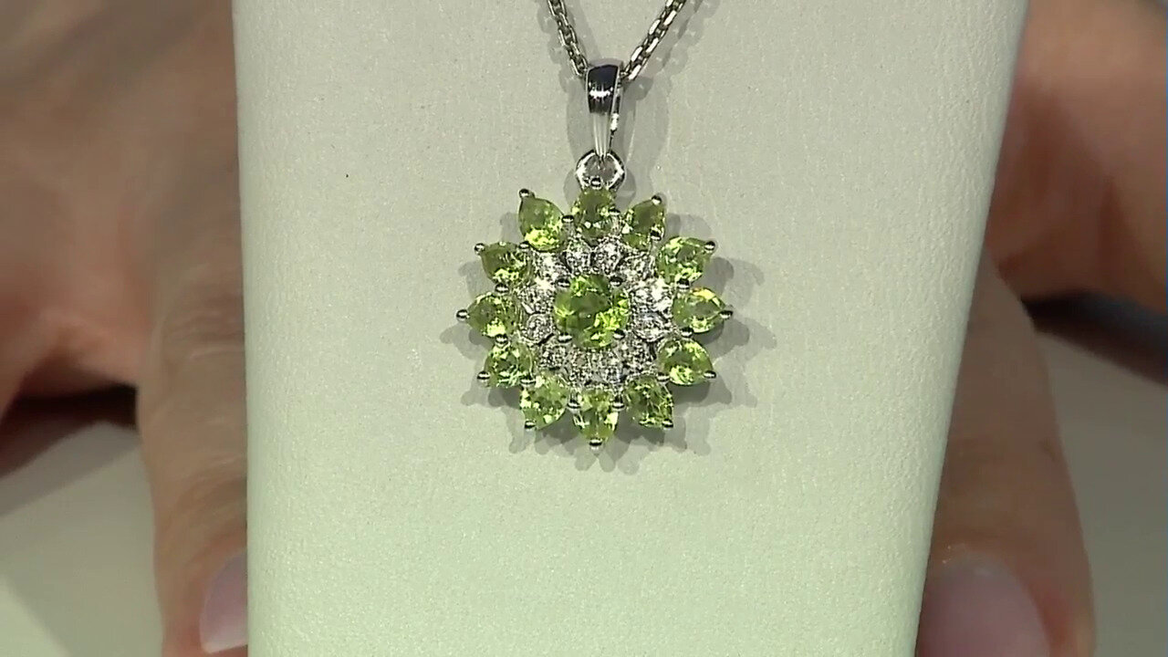 Video Peridot Silver Pendant