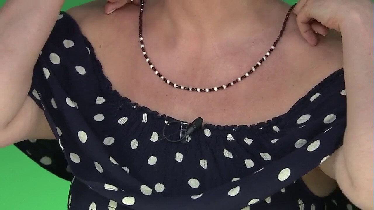 Video Indian Garnet Silver Necklace (Riya)