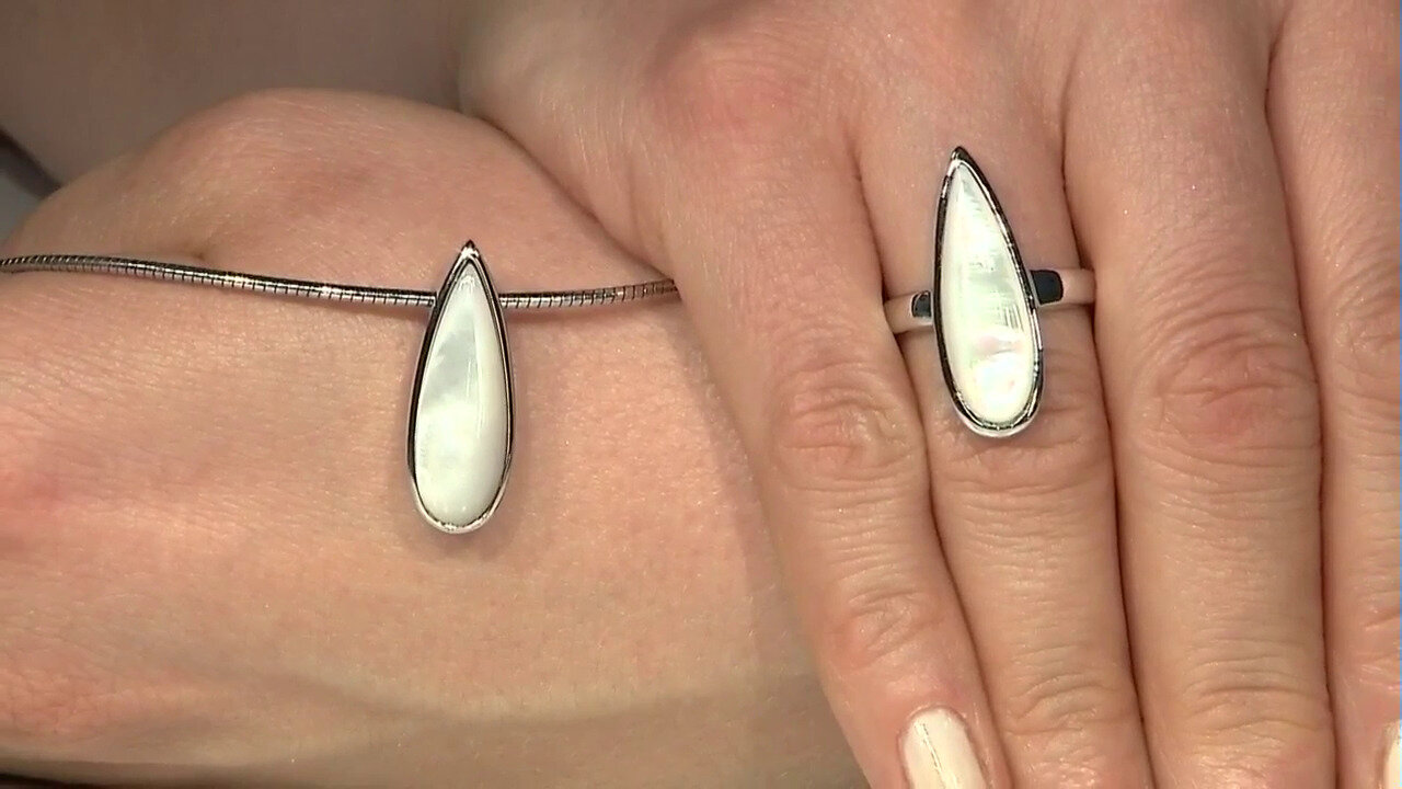 Video Zilveren ring met een parelmoer (MONOSONO COLLECTION)