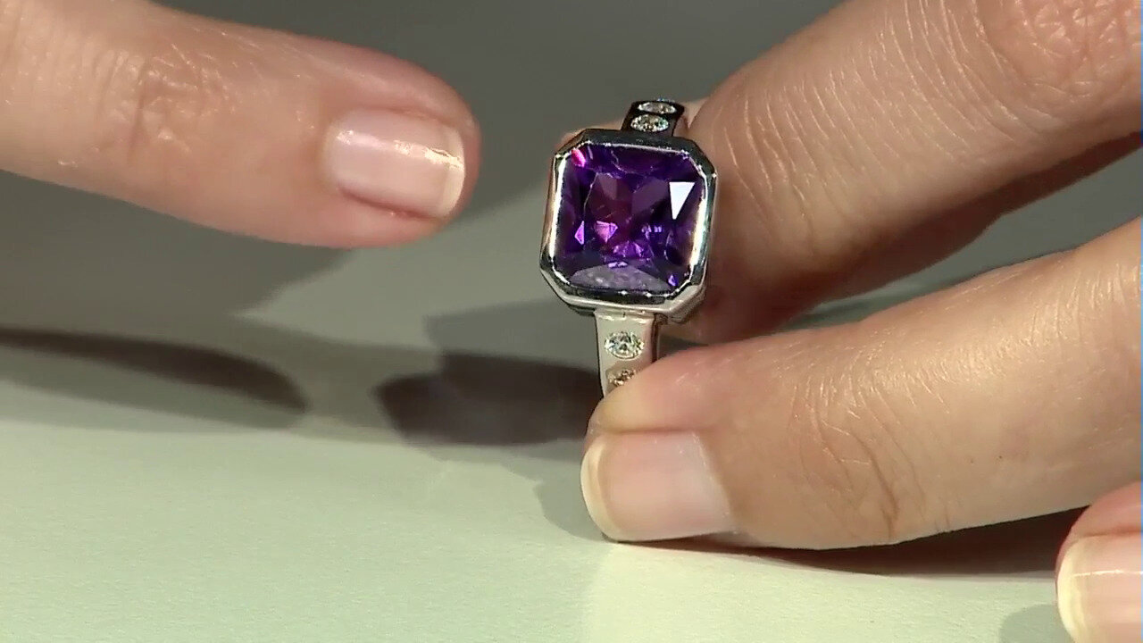 Video Anillo en plata con Amatista de Siberia