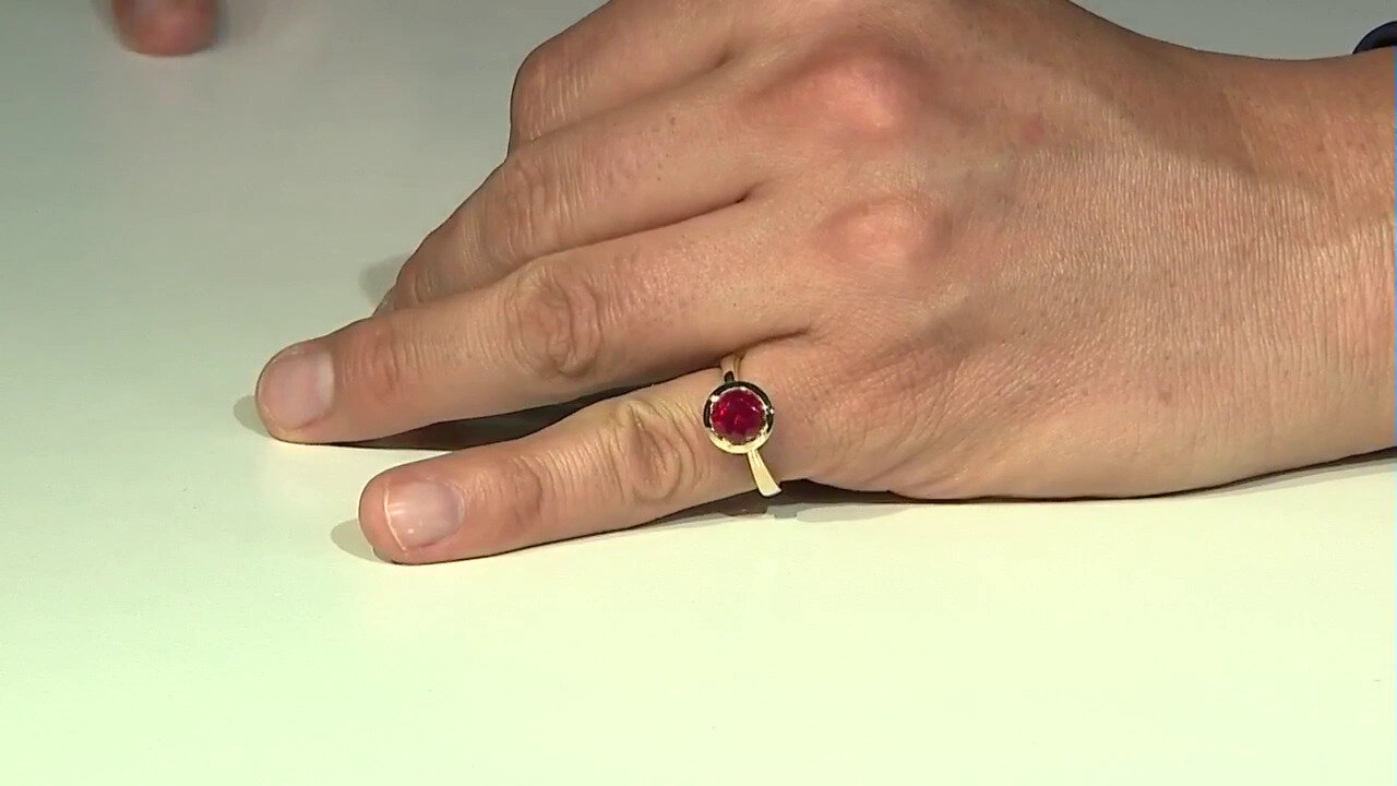 Video 9K Madagascar Ruby Gold Ring (de Melo)