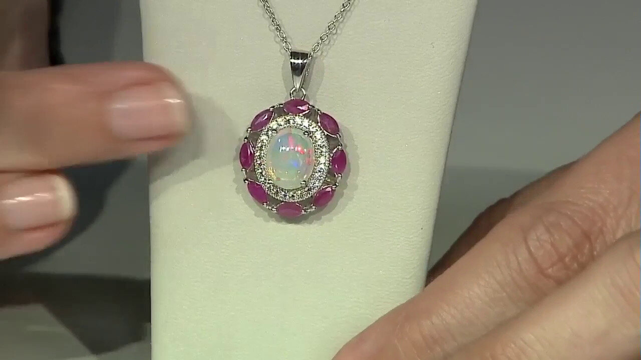 Video Zilveren halsketting met een Welo-opaal