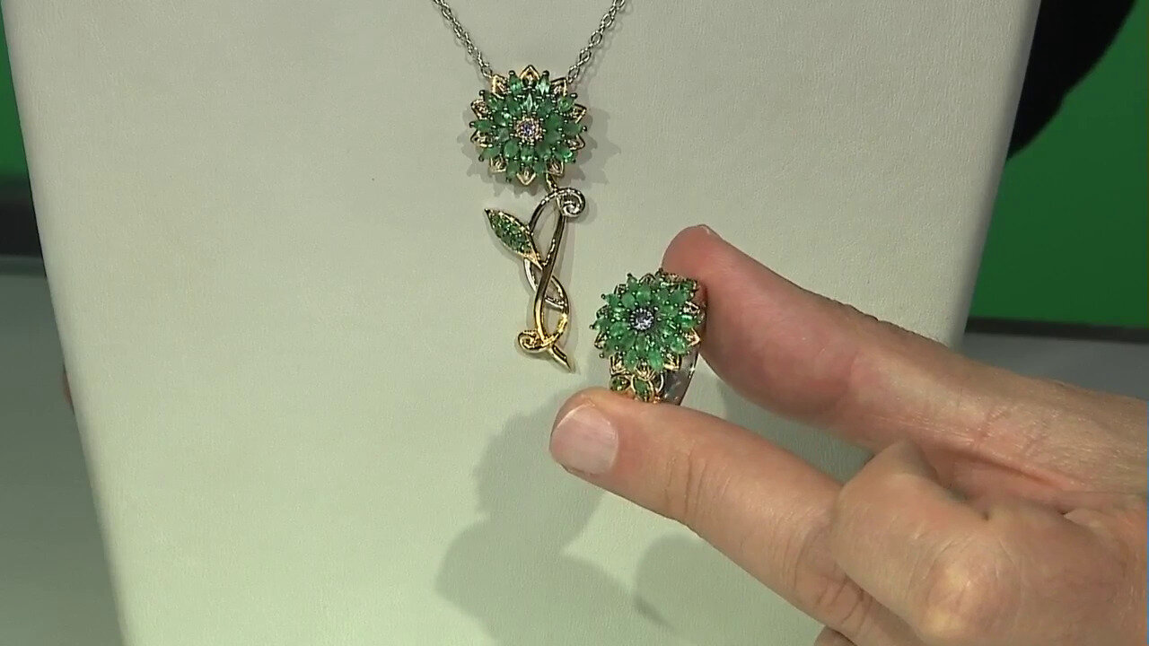 Video Collier en argent et Emeraude de Zambie (Gems en Vogue)