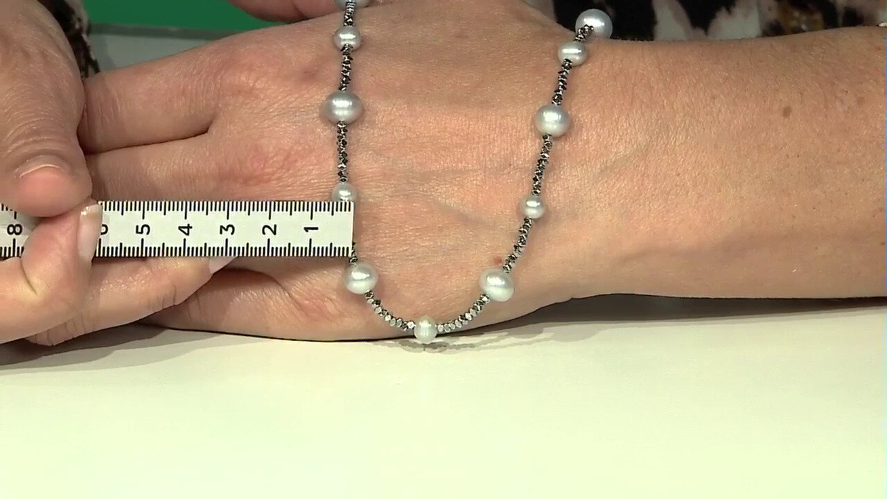 Video Collier en argent et Perle de culture d'eau douce argentée