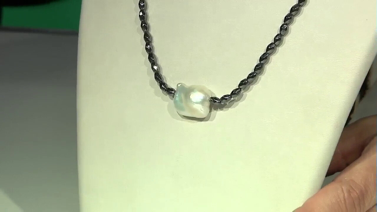 Video Collier en argent et Perle de culture d'eau douce argentée