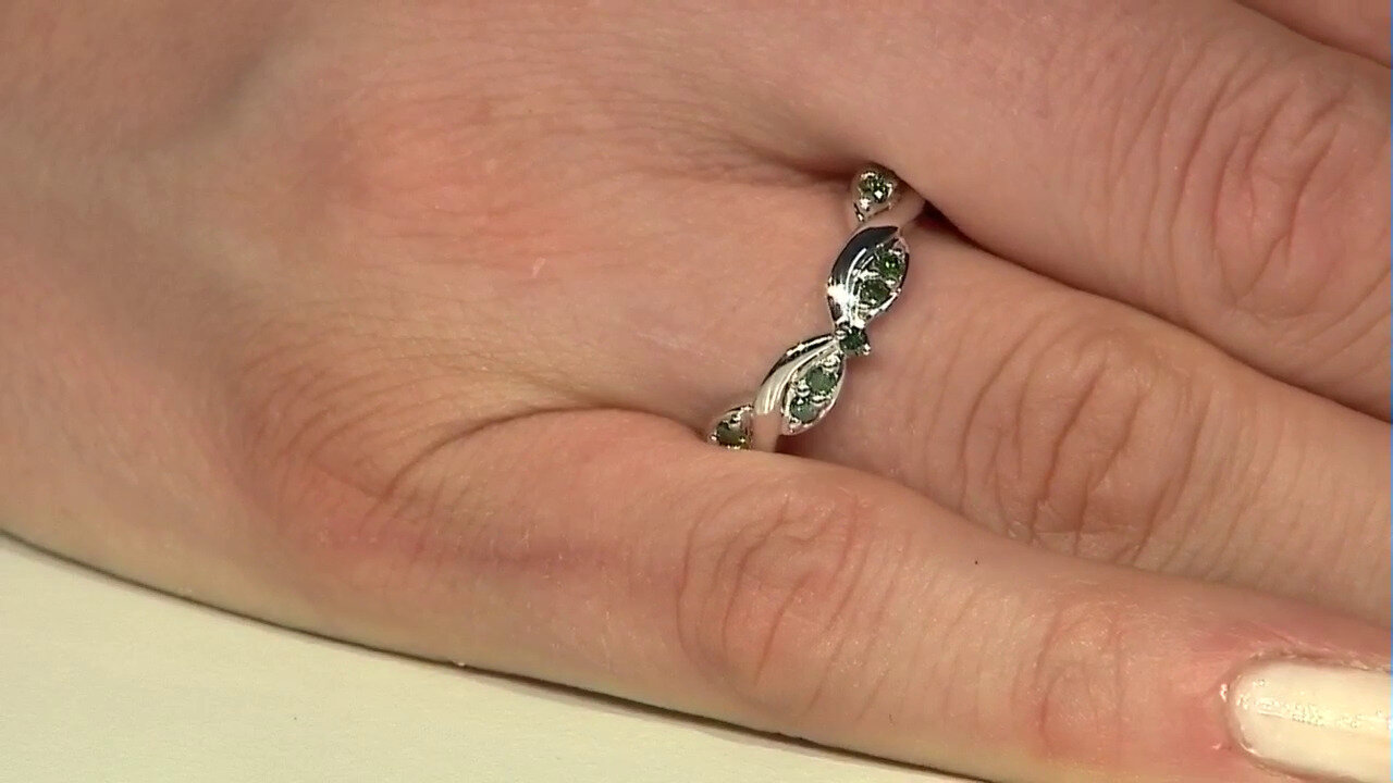 Video Zilveren ring met I3 Groene Diamanten