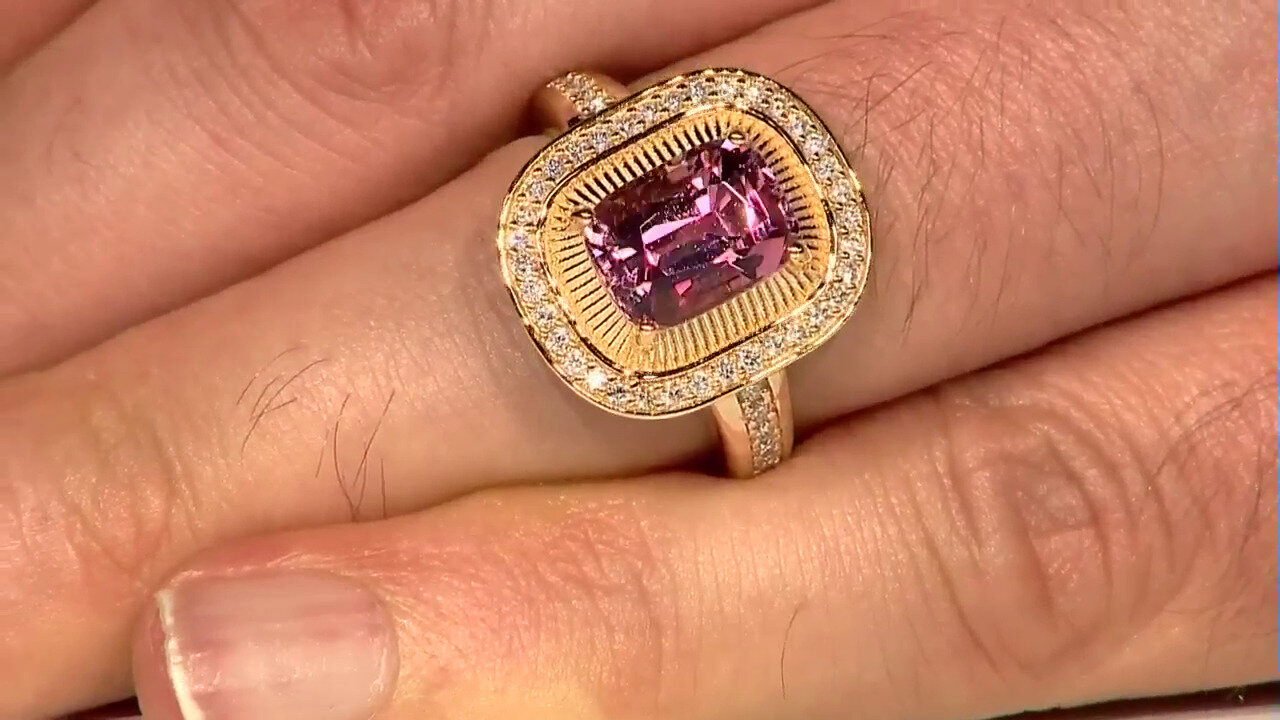 Video 14K Nigerian Pink Tourmaline Gold Ring (de Melo)