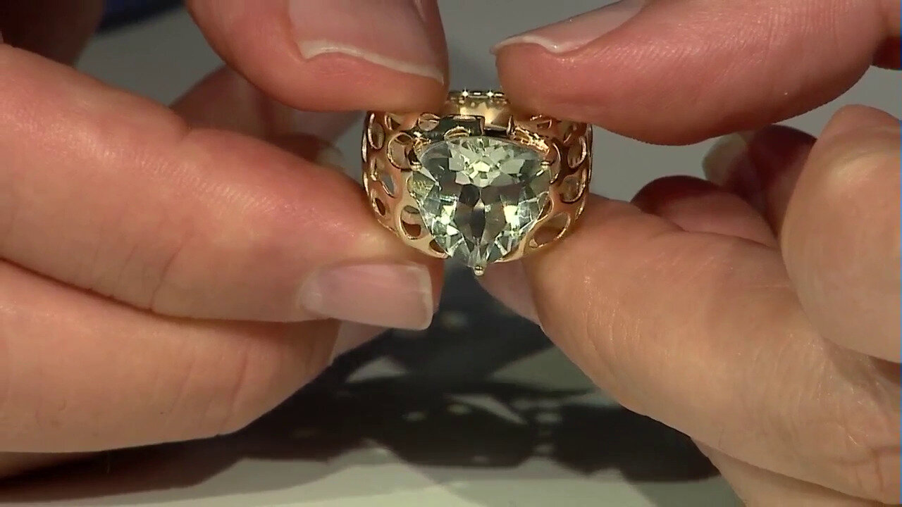 Video 9K Green Amethyst Gold Ring (Ornaments by de Melo)