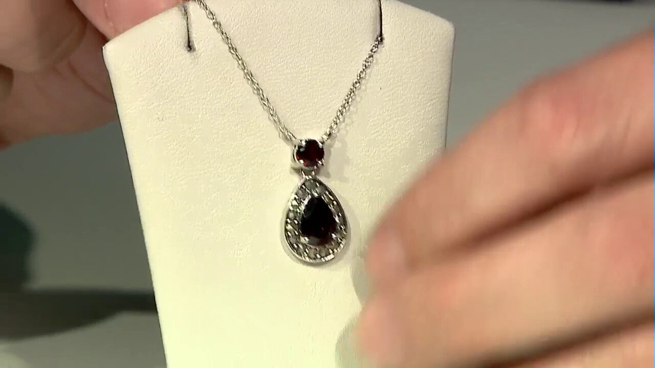 Video Garnet Silver Necklace