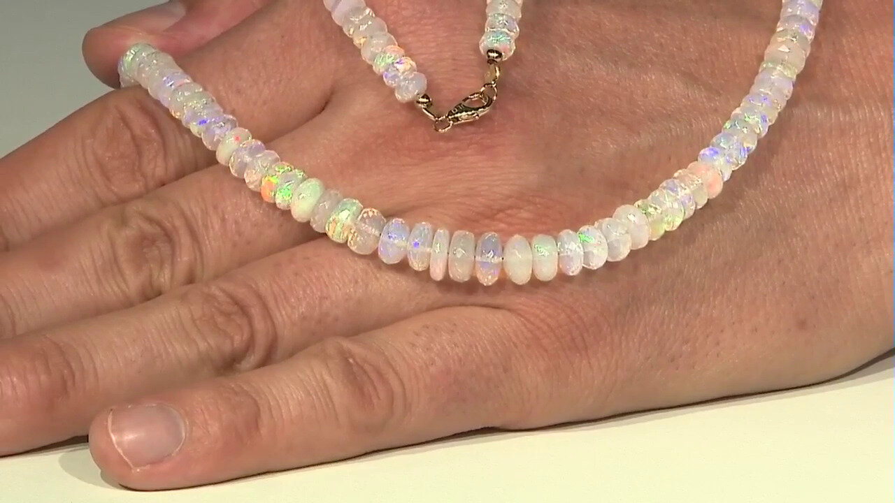 Video Welo Opal Silver Necklace