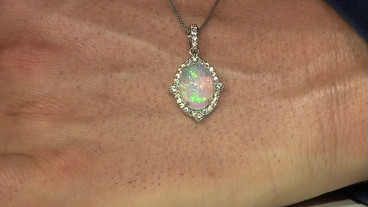 Video Pendentif en argent et Opale Welo