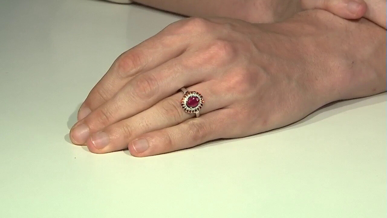 Video Madagascar Ruby Silver Ring