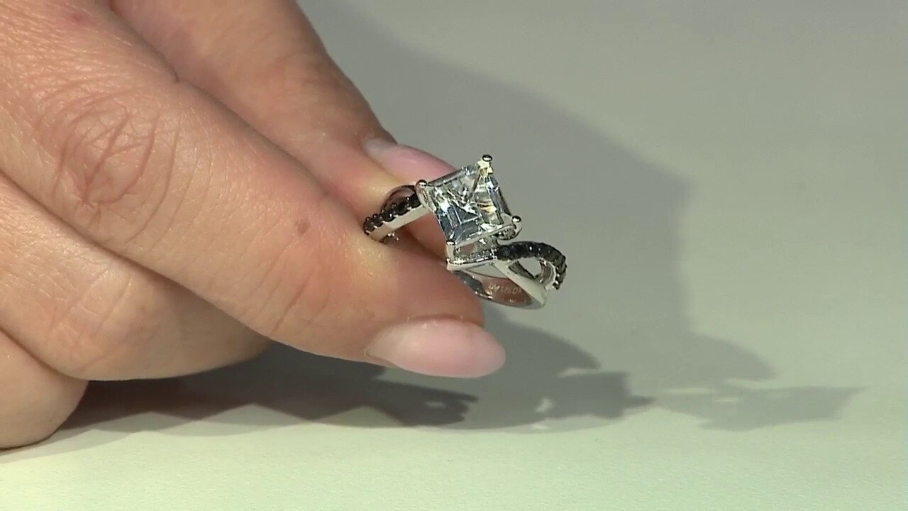 Video White Topaz Silver Ring