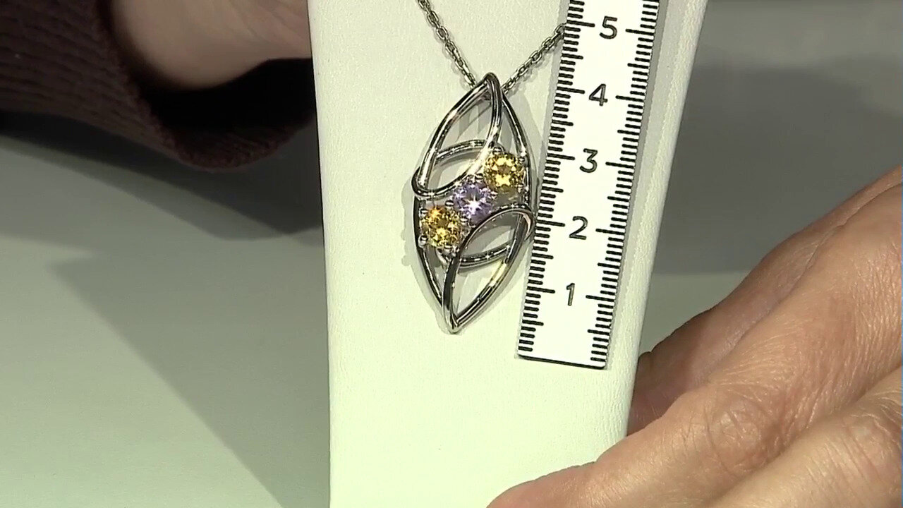 Video Pendentif en argent et Béryl jaune