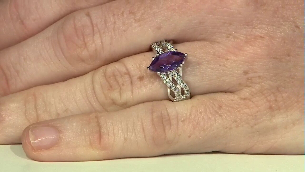 Video Bague en argent et Améthyste d'Uruguay