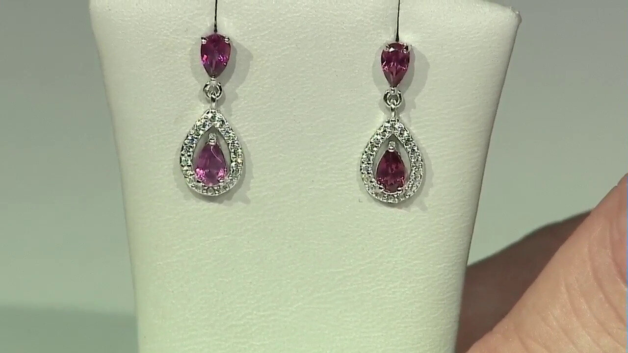 Video Malaya Garnet Silver Earrings