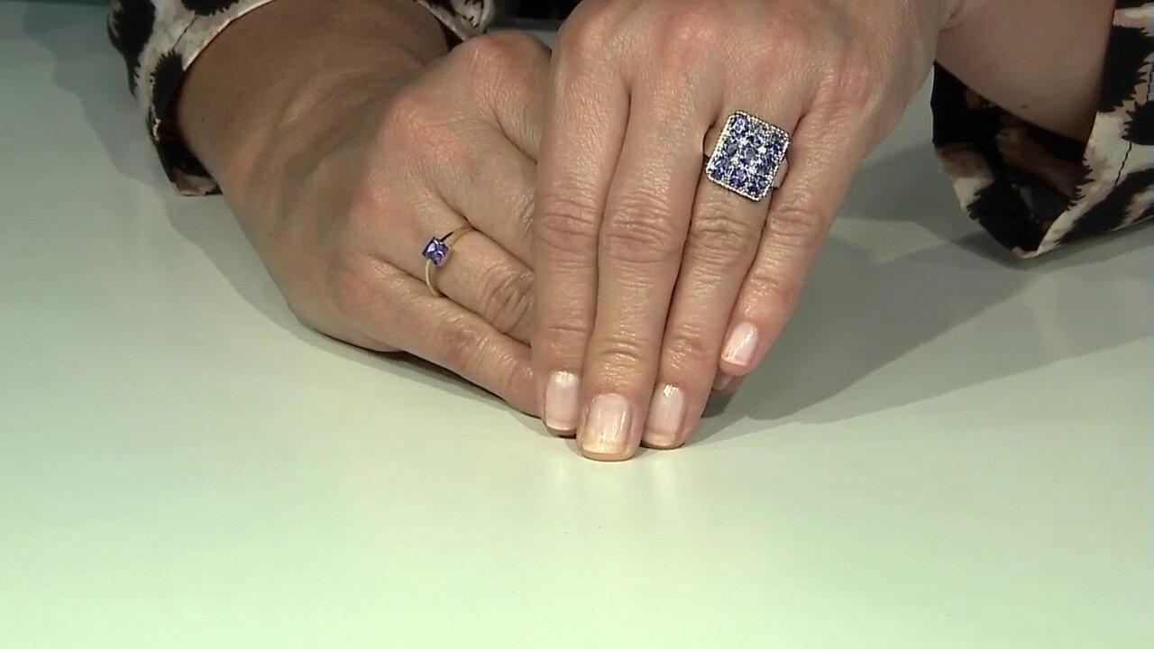 Video Tanzanite Silver Ring