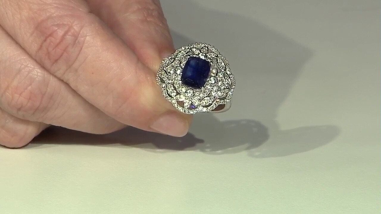 Video Zilveren ring met een Madagaskar Blauwe Saffier