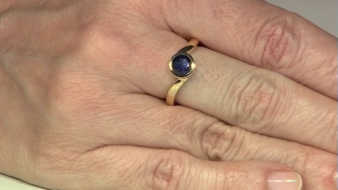 Video Zilveren ring met een Madagaskar Blauwe Saffier