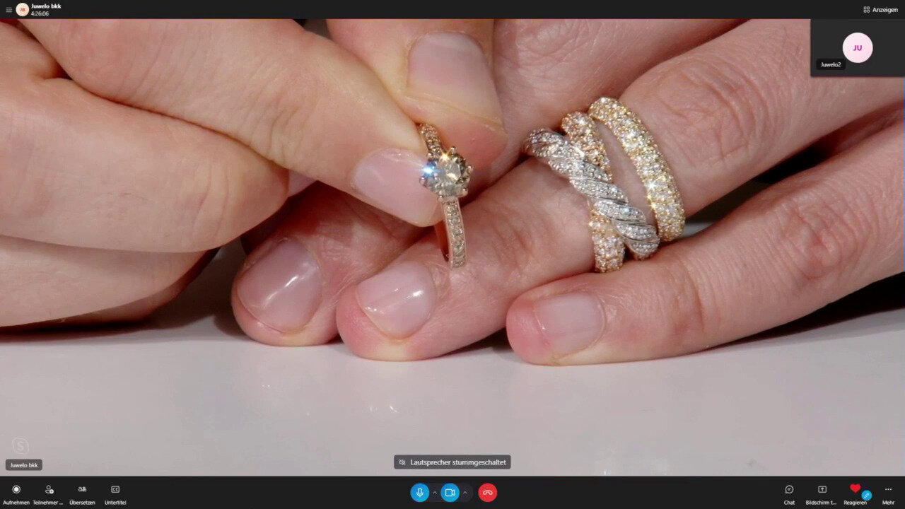 Video Bague en or et Diamant VVS1 (G) (Annette)