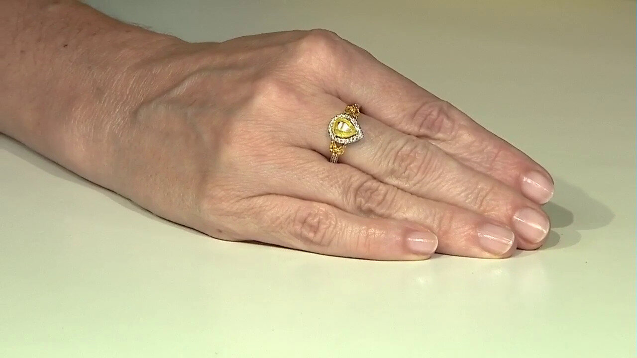 Video Gouden ring met een gele saffier