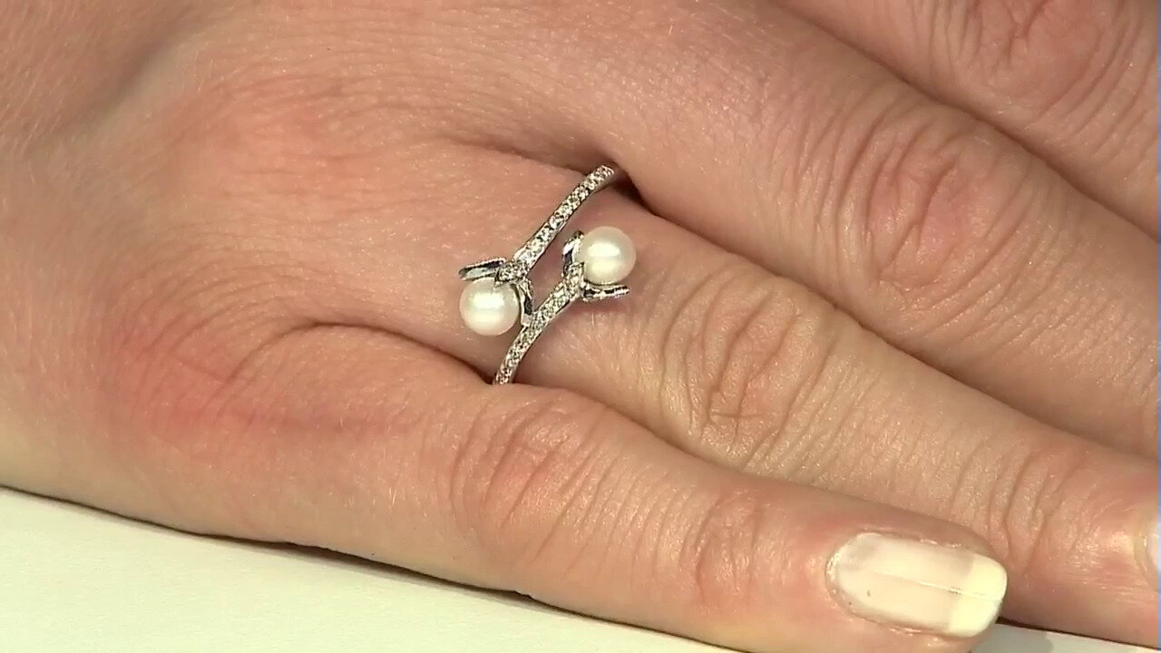 Video Bague en argent et Perle d'eau douce de couleur crème