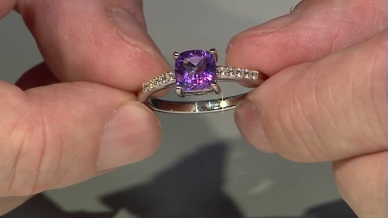 Voir l’enchère du bijou