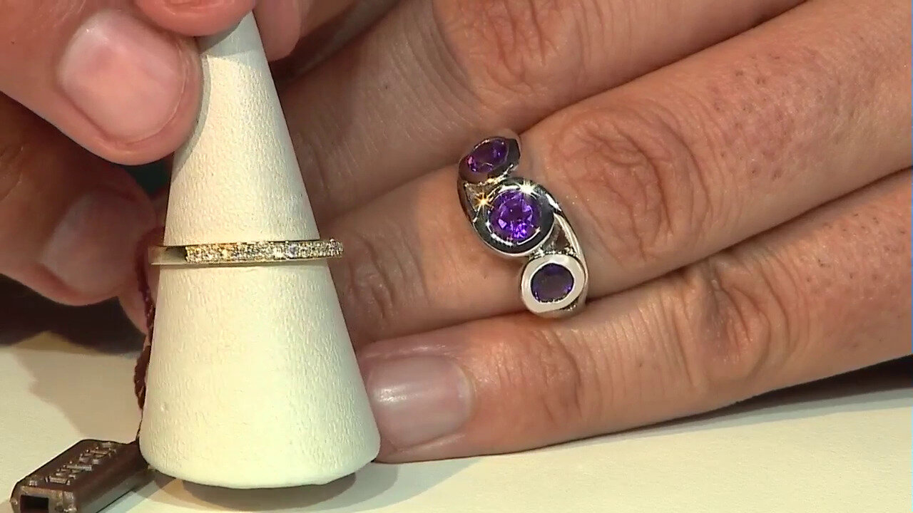 Video Siberian Amethyst Silver Ring