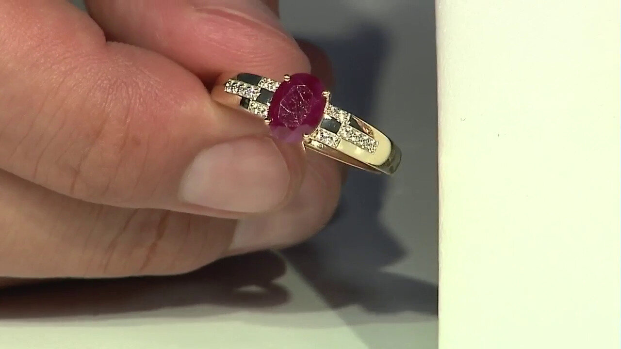 Video Gouden ring met een Birmese Robijn