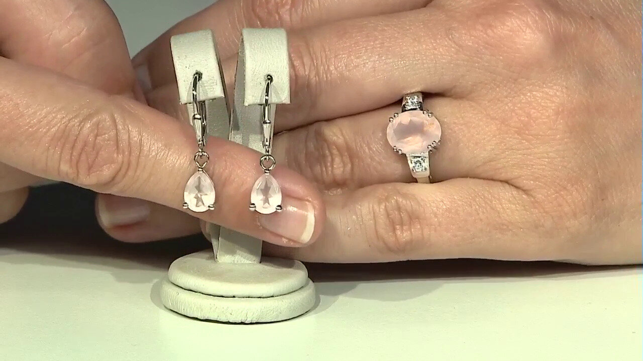 Video Zilveren ring met een rozen kwarts